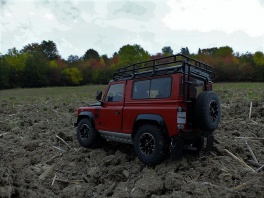 Land Rover - Defender 90 