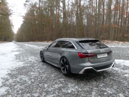 Audi RS6 Avant 2021 C8