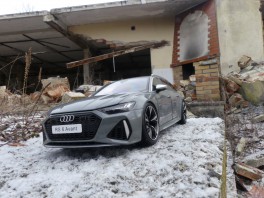 Audi RS6 Avant 2021 C8